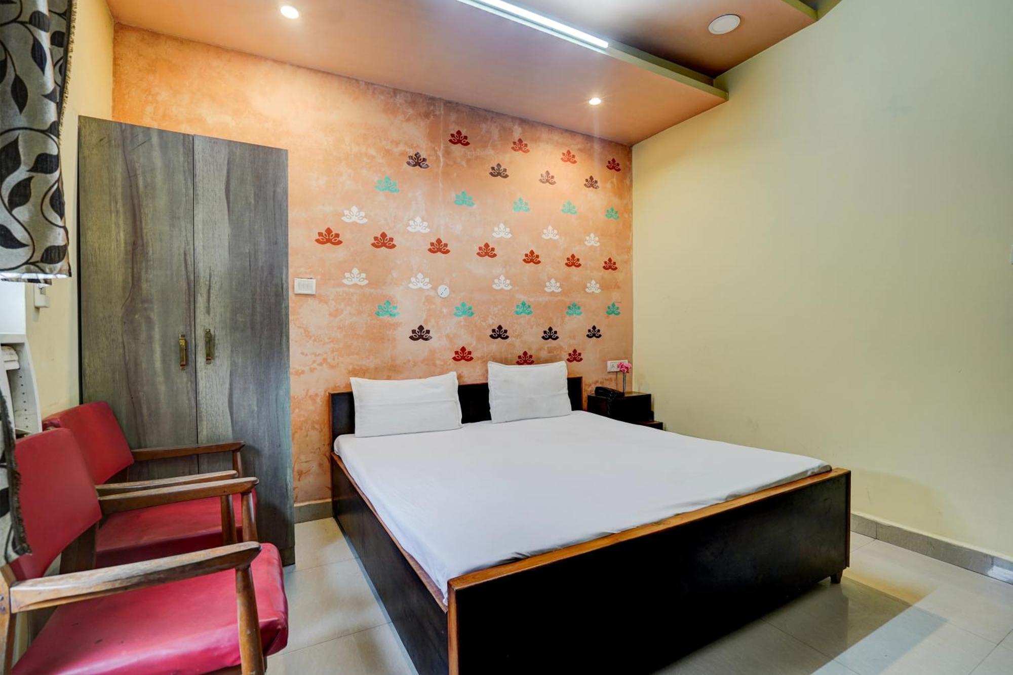Hotel O Shyam Utsav Mirzāpur Kültér fotó