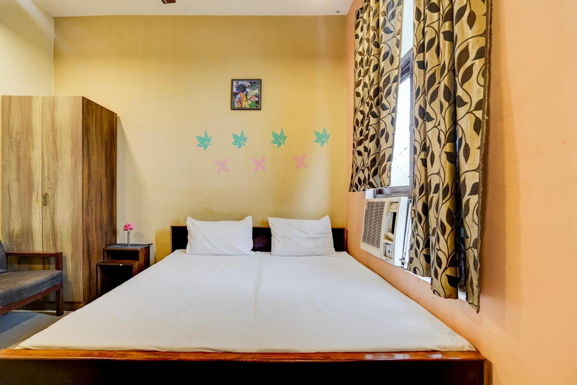 Hotel O Shyam Utsav Mirzāpur Kültér fotó