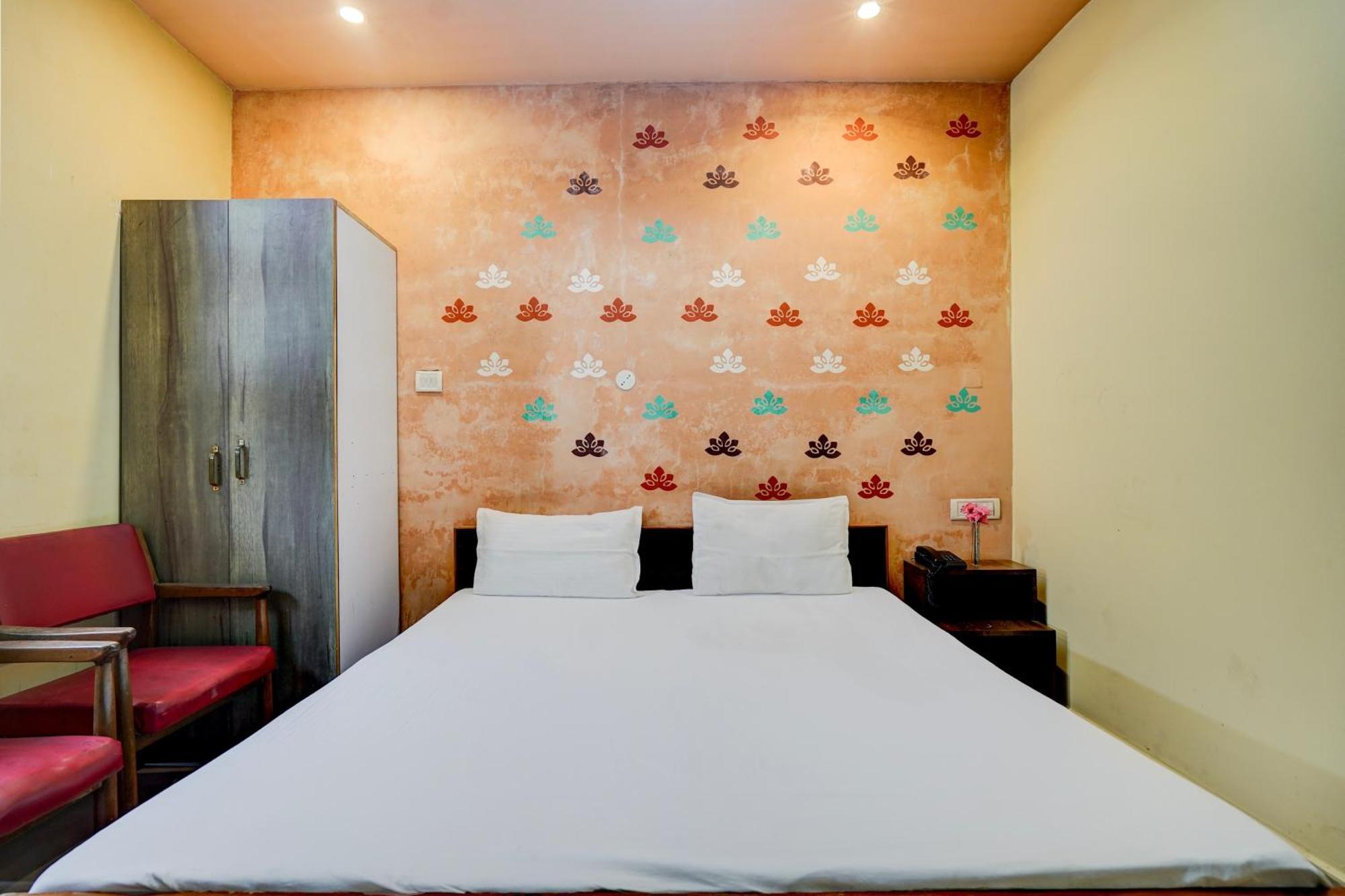 Hotel O Shyam Utsav Mirzāpur Kültér fotó