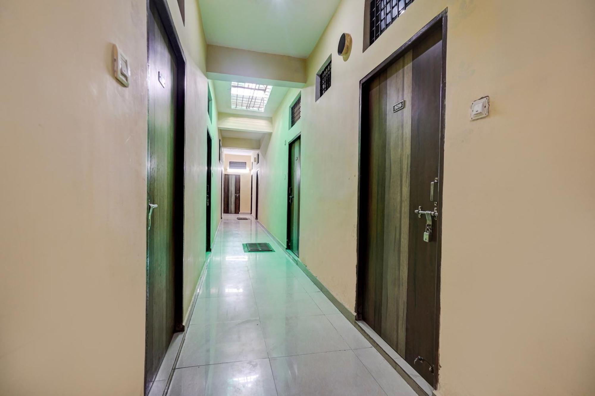 Hotel O Shyam Utsav Mirzāpur Kültér fotó